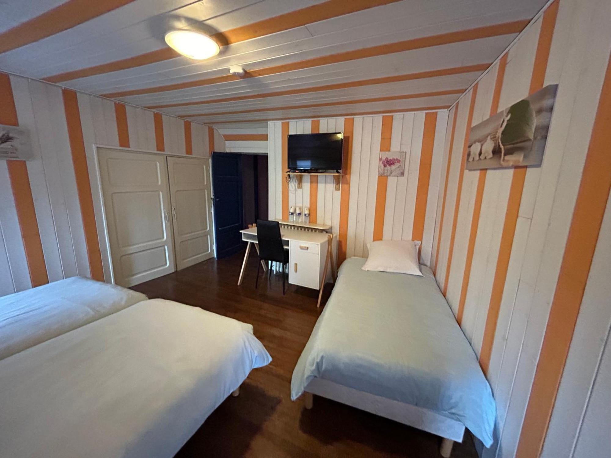 Chambres D'Hotes La Cheminee Tardets-Sorholus Екстер'єр фото