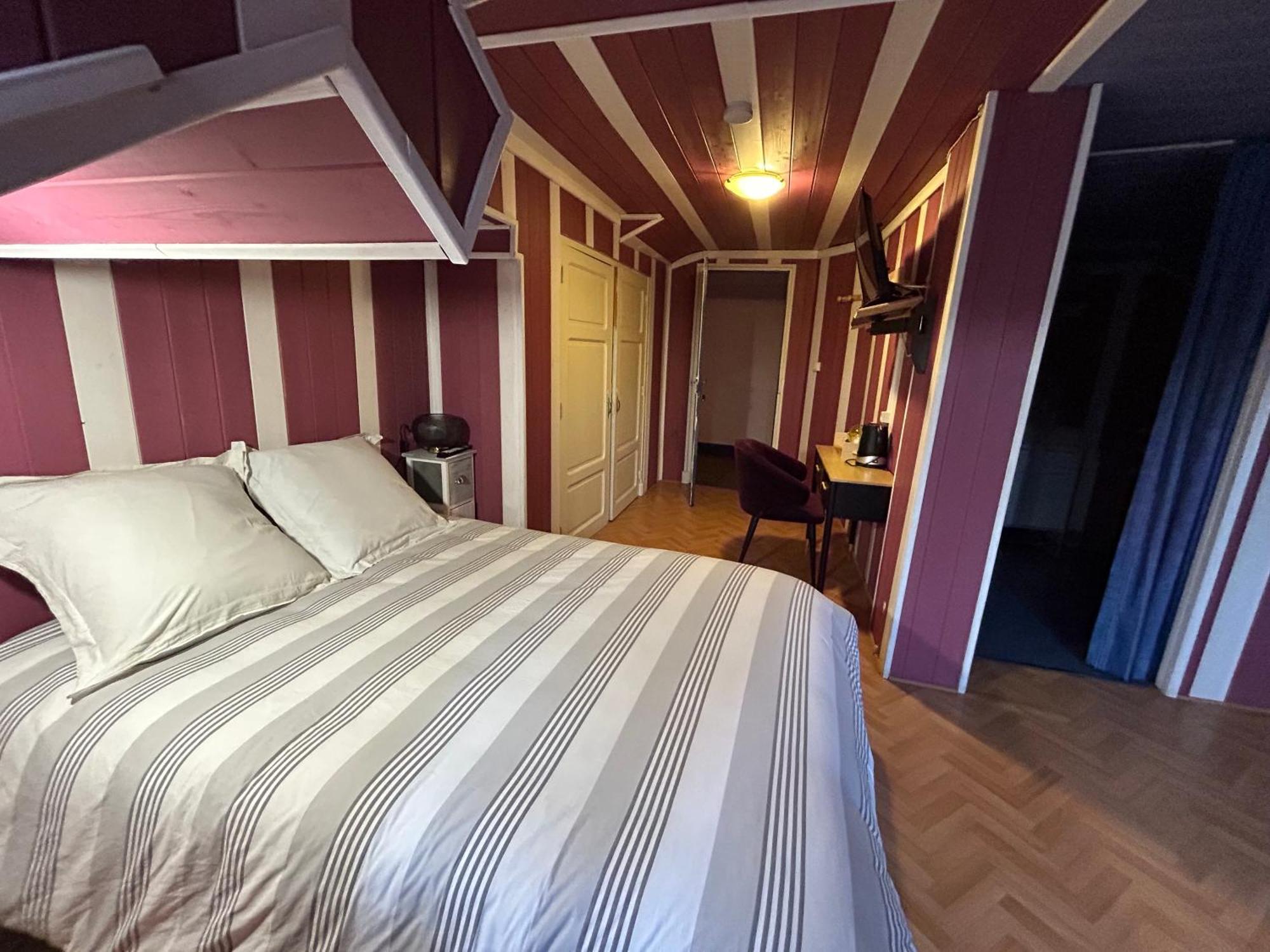 Chambres D'Hotes La Cheminee Tardets-Sorholus Екстер'єр фото