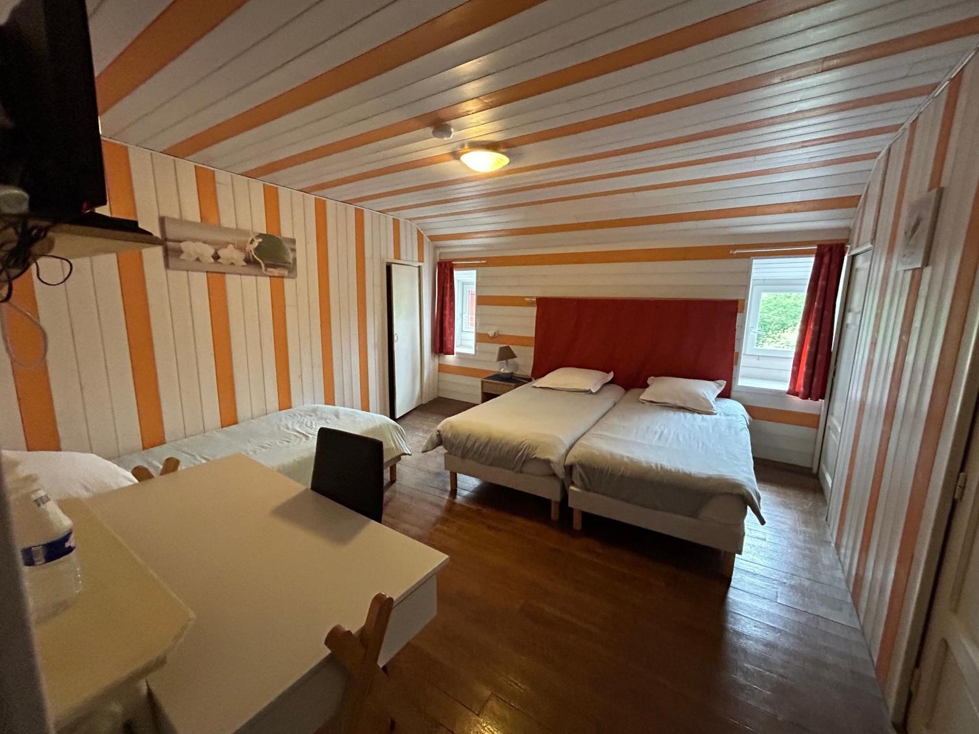 Chambres D'Hotes La Cheminee Tardets-Sorholus Екстер'єр фото